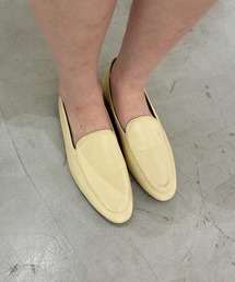 ミニマルフラットローファー