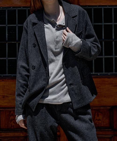 CASPER JOHN(キャスパージョン)の「Shirring henry neck skin knit/シャーリングヘンリーネックスキンニット(ニット/セーター・メンズ・オリーブ/グレー/ブラック/レッド・LARGE/X-SMALL/MEDIUM/SMALL)」の15枚目の写真