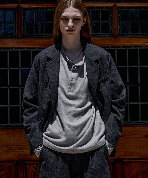CASPER JOHN(キャスパージョン)の「Shirring henry neck skin knit/シャーリングヘンリーネックスキンニット(ニット/セーター・メンズ・オリーブ/グレー/ブラック/レッド・LARGE/X-SMALL/MEDIUM/SMALL)」の16枚目の写真