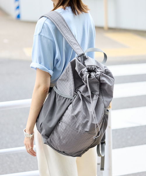 SLOBE IENA(スローブイエナ)の「XS BAGGAGE/エックスエス バゲージ SLOBE別注 リュック(バックパック/リュック・レディース・ブラック/ライトグレー・FREE)」の18枚目の写真