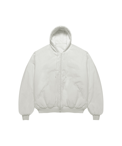Yeezy(イージー)の「JC-08-White(その他アウター・レディース・その他・3(L)/2(M)/1(S))」の1枚目の写真