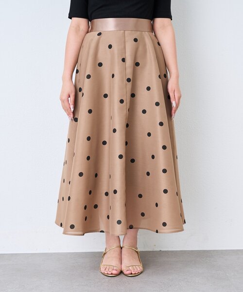 La boutique BonBon(ラブティックボンボン)の「【3サイズ展開】ドットオーガンサーキュラースカート(スカート・レディース・オフホワイト/ブラウン/ブラック・38/36/PS)」の17枚目の写真