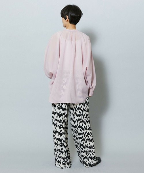 MOGA（モガ）の「ベルベットサテンハンドドローイングプリントパンツ（その他パンツ・レディース・サックスブルー/オフホワイト・2/3）」の4枚目の写真