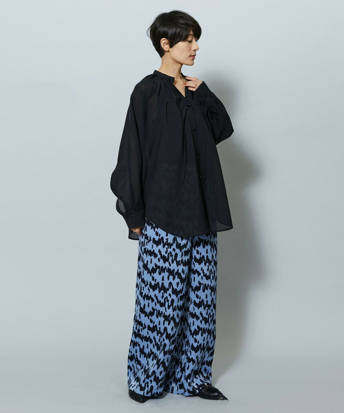 MOGA（モガ）の「ベルベットサテンハンドドローイングプリントパンツ（その他パンツ・レディース・サックスブルー/オフホワイト・2/3）」の15枚目の写真