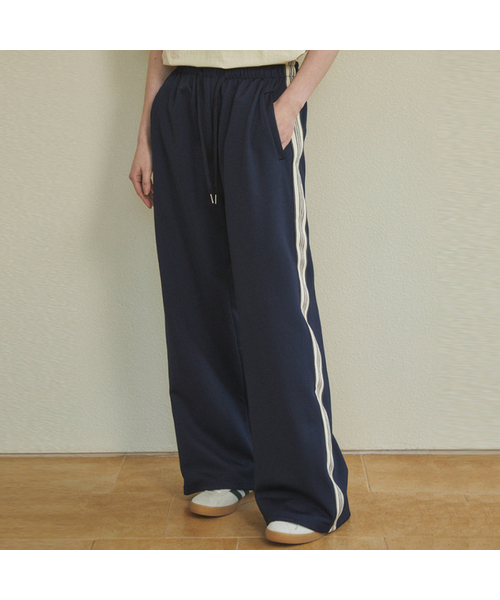 WEDNESDAYOASISFORWOMEN(ウェンズデー オアシス フォー ウーマン)の「W/エッセンシャルライン トラックパンツ(3カラー)(スウェットパンツ・レディース・カーキ/グレー/ネイビー・FREE)」の3枚目の写真