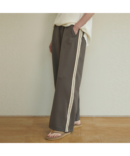 WEDNESDAYOASISFORWOMEN(ウェンズデー オアシス フォー ウーマン)の「W/エッセンシャルライン トラックパンツ(3カラー)(スウェットパンツ・レディース・カーキ/グレー/ネイビー・FREE)」の1枚目の写真