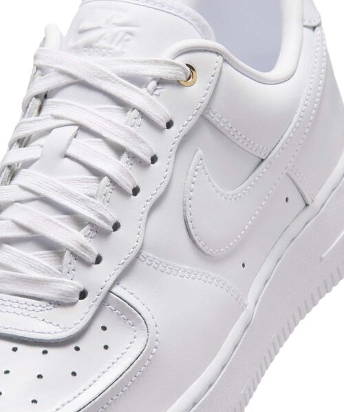 NIKE(ナイキ)の「ナイキ エア フォース 1 '07 ウィメンズシューズ / Nike Air Force 1 '07 Women's Shoes IO3124-100 White(スニーカー・レディース・ホワイト・23.5/23/26/25.5/25/22.5/22/24.5/24)」の9枚目の写真