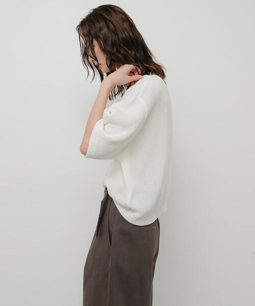 SENSE OF PLACE by URBAN RESEARCH(センスオブプレイスバイアーバンリサーチ)の「『WEB/一部店舗限定』『洗濯可』ヘンリーネックルーズセーター(ニット/セーター・レディース・ネイビー/アイボリー/ピンク・ONE)」の5枚目の写真