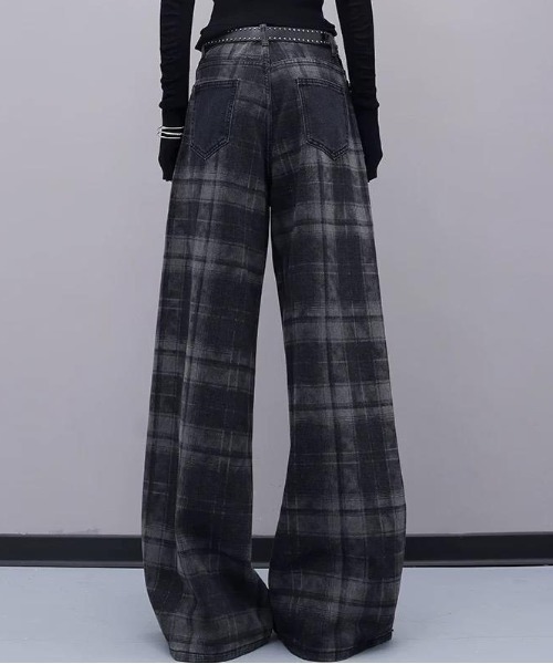 AVYL(アヴィル)の「チェック柄ドッキングワイドデニムパンツ(その他パンツ・レディース・ブラック・S/M/L)」の8枚目の写真