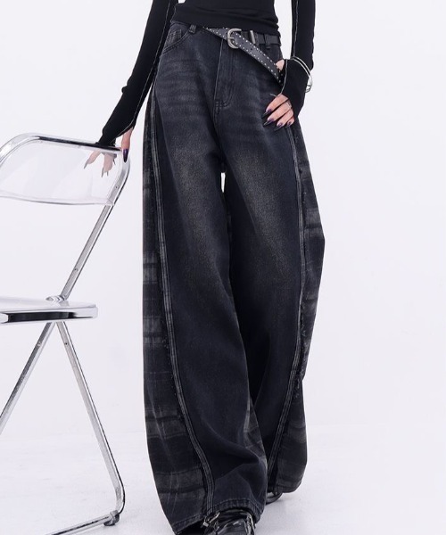 AVYL(アヴィル)の「チェック柄ドッキングワイドデニムパンツ(その他パンツ・レディース・ブラック・S/M/L)」の11枚目の写真