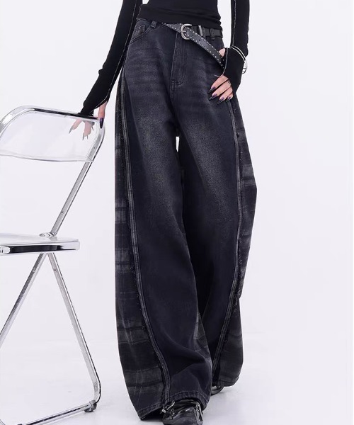 AVYL(アヴィル)の「チェック柄ドッキングワイドデニムパンツ(その他パンツ・レディース・ブラック・S/M/L)」の16枚目の写真