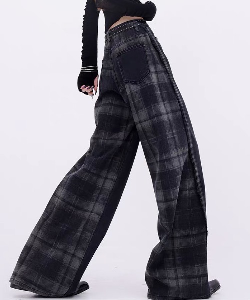 AVYL(アヴィル)の「チェック柄ドッキングワイドデニムパンツ(その他パンツ・レディース・ブラック・S/M/L)」の15枚目の写真