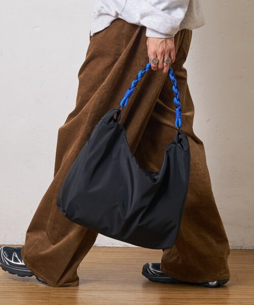 CIAOPANIC TYPY（チャオパニックティピー）の「【SML別注】BRAID SHOULDER BAG（ショルダーバッグ・メンズ・ブラック/ベージュ・ONE SIZE）」の5枚目の写真