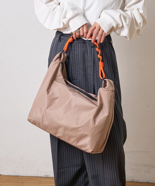 CIAOPANIC TYPY（チャオパニックティピー）の「【SML別注】BRAID SHOULDER BAG（ショルダーバッグ・メンズ・ブラック/ベージュ・ONE SIZE）」の10枚目の写真