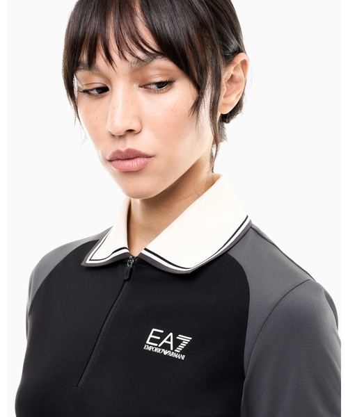 EMPORIO ARMANI EA7（エンポリオアルマーニイーエーセブン）の「【エンポリオ アルマーニ EA7】ウィメンズ ハーフジップ ポロシャツ Golf Pro（ポロシャツ・レディース・ブラック・SMALL/MEDIUM/LARGE/X-SMALL）」の4枚目の写真