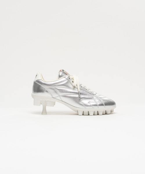 Maison MIHARA YASUHIRO(メゾンミハラヤスヒロ)の「Spike Sole Sneaker Pumps(スニーカー・レディース・ベージュ/ホワイト/ブラック/シルバー・39/36/40/38/37)」の4枚目の写真