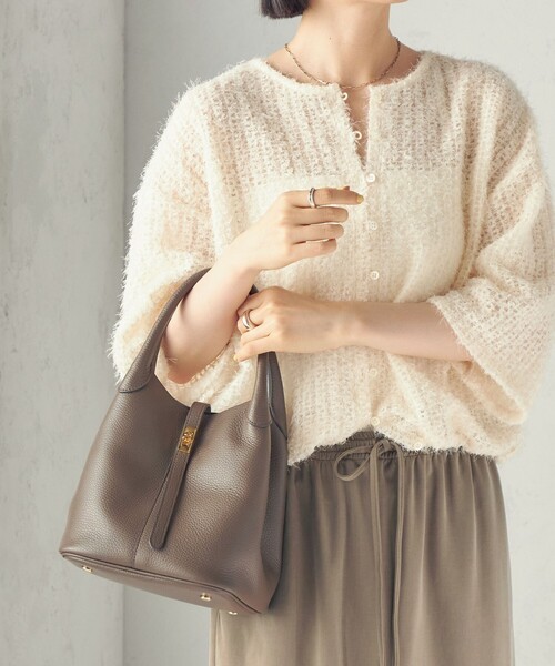 VIOLAd'ORO(ヴィオラドーロ)の「VIOLAd’ORO: V1573 BOX TOTE(トートバッグ・レディース・ブラック/ブラウン・ONE SIZE)」の2枚目の写真