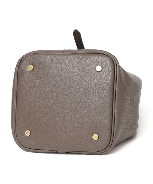 VIOLAd'ORO(ヴィオラドーロ)の「VIOLAd’ORO: V1573 BOX TOTE(トートバッグ・レディース・ブラック/ブラウン・ONE SIZE)」の9枚目の写真