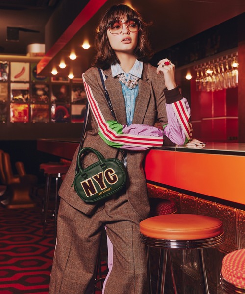 anna sui nyc(アナ スイ エヌ ワイ シー)の「スタジアムショルダーバッグ(ショルダーバッグ・レディース・ブラック/グリーン/パープル・FREE)」の5枚目の写真