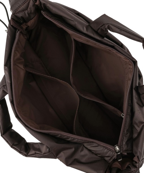 OUTDOOR PRODUCTS(アウトドアプロダクツ)の「【OUTDOOR PRODUCTS for SALON】別注コーデュラパフバッグ(ショルダーバッグ・レディース・ブラック/ダークブラウン・FREE)」の7枚目の写真