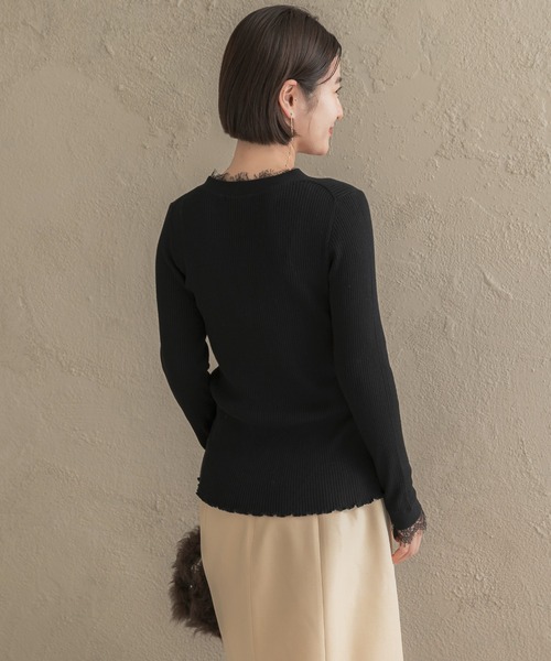 URBAN RESEARCH ROSSO WOMEN（アーバンリサーチ　ロッソ）の「レーストリミングVネックリブニット（ニット/セーター・レディース・ライトピンク/ブラック/グレー/アイボリー・FREE）」の13枚目の写真