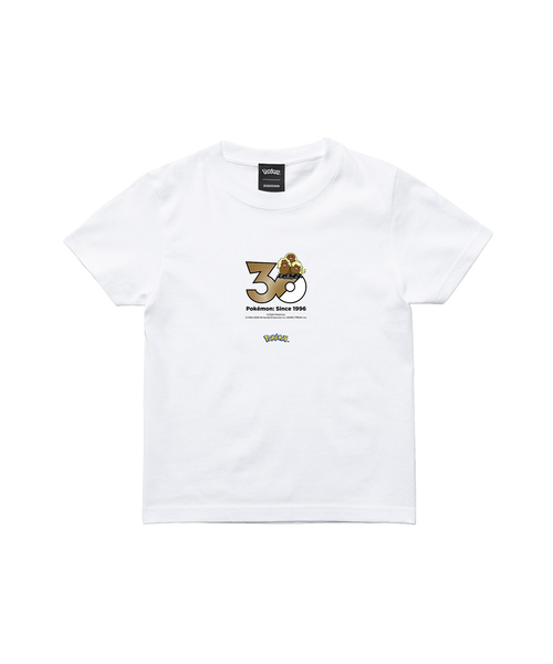 ZOZOSPOT(ゾゾスポット)の「Pokemon 30th Anniversary 1025 T-shirt 「ダグトリオ(アローラのすがた)」(Tシャツ/カットソー・レディース・ホワイト・100cm/110cm/120cm/130cm/140cm/150cm/SMALL/MEDIUM/LARGE/X-LARGE/XX-LARGE/XXX-LARGE/160cm)」の2枚目の写真