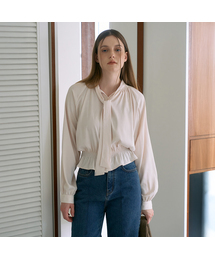 Smocked Tie-Neck Blouse [Cream]
