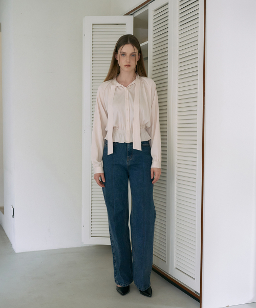 DEHEVE（デヘヴェ）の「Smocked Tie-Neck Blouse [Cream]（シャツ/ブラウス・レディース・Cream・OS）」の7枚目の写真