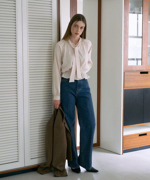DEHEVE（デヘヴェ）の「Smocked Tie-Neck Blouse [Cream]（シャツ/ブラウス・レディース・Cream・OS）」の17枚目の写真