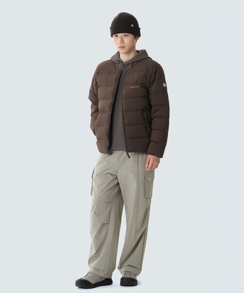 Snow Peak（スノーピーク）の「Snow Peak / LAND LIGHT DOWN JACKET  ランド ライトダウンジャケット 海外限定（ダウンジャケット/コート・メンズ・ブラック/ライトベージュ/ダークカーキ/ブラウン・M/L/XL）」の5枚目の写真