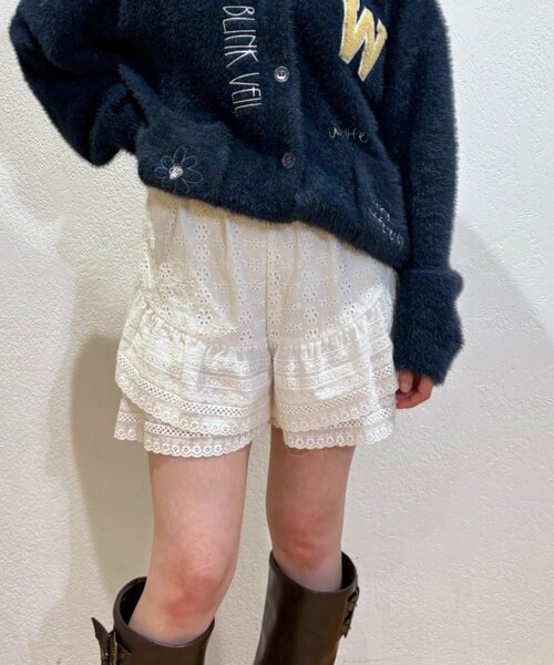 w closet(ダブルクローゼット)の「スカラップフリルショートパンツ(その他パンツ・レディース・オフホワイト/ブラック・FREE)」の7枚目の写真
