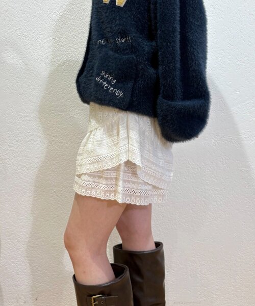 w closet(ダブルクローゼット)の「スカラップフリルショートパンツ(その他パンツ・レディース・オフホワイト/ブラック・FREE)」の6枚目の写真