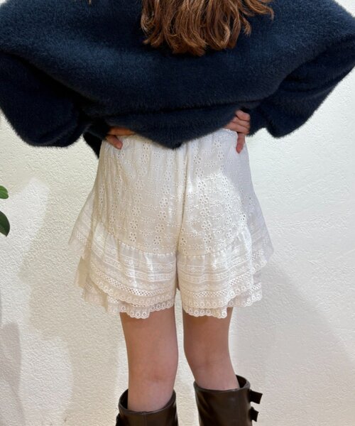 w closet(ダブルクローゼット)の「スカラップフリルショートパンツ(その他パンツ・レディース・オフホワイト/ブラック・FREE)」の5枚目の写真