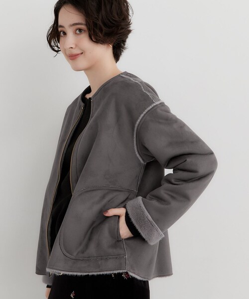 THE SHOP TK (ザ ショップ ティーケー )の「フェイクムートンリバーシブルブルゾン(ブルゾン・レディース・チャコールグレー/ナチュラル/ダークブラウン・12/13)」の5枚目の写真