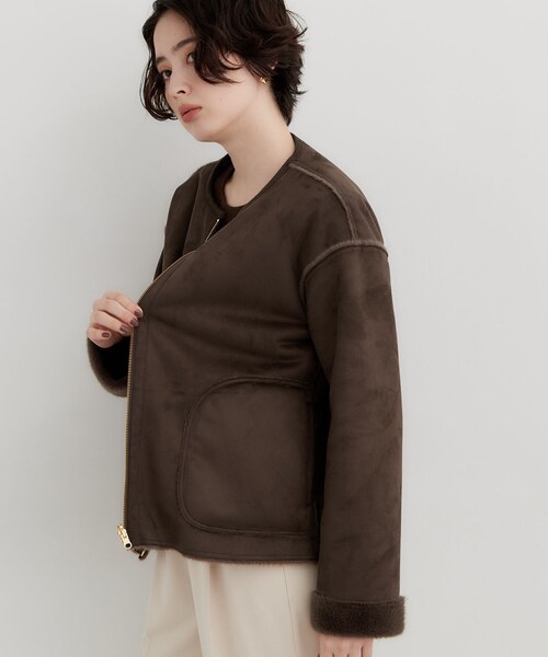 THE SHOP TK (ザ ショップ ティーケー )の「フェイクムートンリバーシブルブルゾン(ブルゾン・レディース・チャコールグレー/ナチュラル/ダークブラウン・12/13)」の13枚目の写真