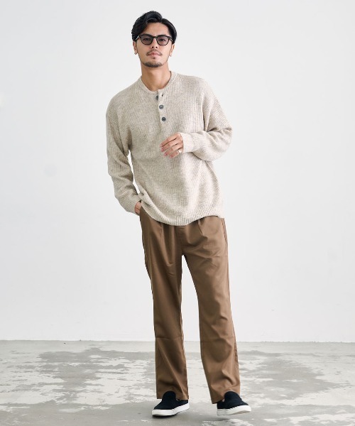 CavariA(キャバリア)の「『CavariA/キャバリア』ワンタックストレートスラックスパンツ(スラックス・メンズ・チャコール/ブラウン/グレー/ブラック・M/L/S)」の14枚目の写真