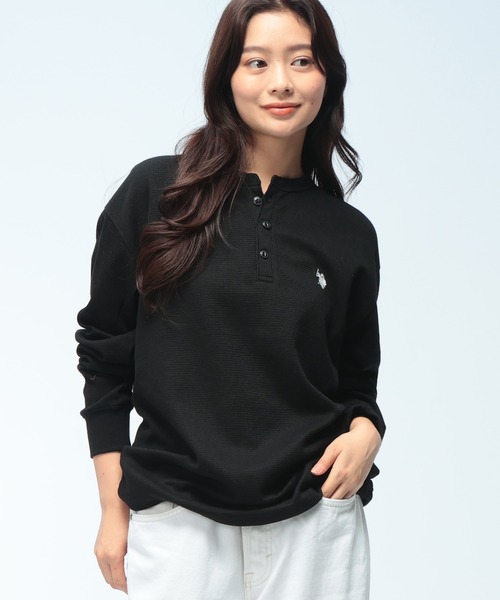 U.S. POLO ASSN.(ユーエスポロアッスン)の「U.S. POLO ASSN. (ユーエスポロアッスン) ヘンリーネック 長袖 Tシャツ メンズ レディース サーマル ワンポイント ロゴ刺繍 ロンT PLM63200(Tシャツ/カットソー・メンズ・グレー/アイボリー/ブラック・L/M/LL)」の1枚目の写真