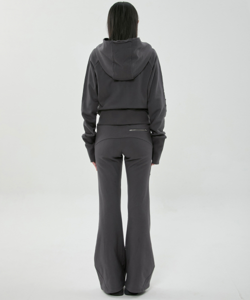 FLAREUP(フレアアップ)の「Nana ジップフーディー (FL-057_Charcoal)(パーカー・レディース・ダークグレー・OS)」の9枚目の写真