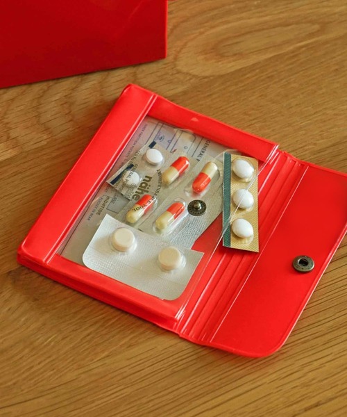 Nahe(ネーエ)の「nahe ネーエ ジェネラルパーパスケース カード ミニポーチ 財布 フラット スクエア クリア A7(コインケース・レディース・イエロー/アイボリー/ワイン/ブルー/グレー/グリーン/レッド/ミント/ブラック/ホワイト/クリア/ピンク/ブラウン系その他/グレー系その他・FREE)」の13枚目の写真