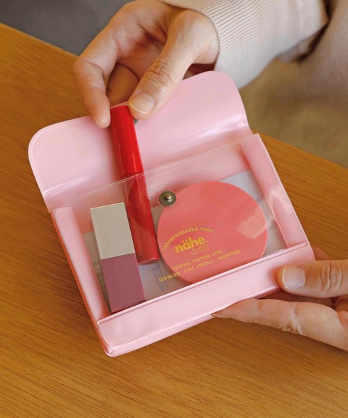 Nahe(ネーエ)の「nahe ネーエ ジェネラルパーパスケース カード ミニポーチ 財布 フラット スクエア クリア A7(コインケース・レディース・イエロー/アイボリー/ワイン/ブルー/グレー/グリーン/レッド/ミント/ブラック/ホワイト/クリア/ピンク/ブラウン系その他/グレー系その他・FREE)」の12枚目の写真