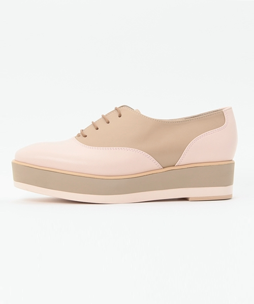 BLUE LABEL CRESTBRIDGE（ブルーレーベルクレストブリッジ）の「レース 