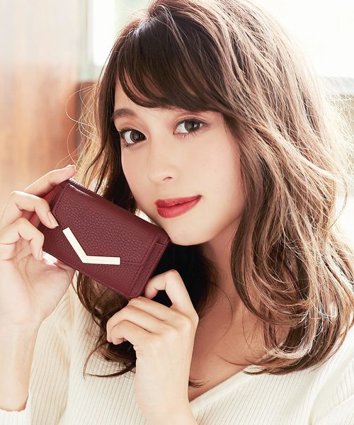 KOBE LETTUCE（コウベレタス）の「V字金具コンパクト三つ折りミニ財布（財布・レディース・ブラック/ベージュ/イエロー/グレー/シルバー/サックスブルー/ピンク系その他/ネイビー/ピンク/ワイン/モスグリーン/ブラック系その他/ブルー系その他/チェック/ライトピンク/コーラル/ミント/ブラック系その他2・FREE）」の15枚目の写真