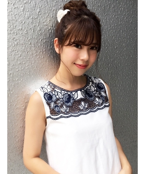 dazzlin（ダズリン）の「エンブロイダリーデニムサックワンピース（ワンピース・レディース・ホワイト/インディゴブルー/ブルー・SMALL/MEDIUM）」の22枚目の写真