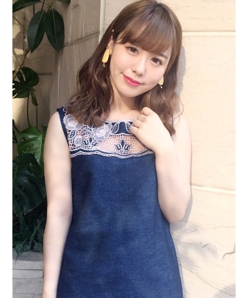 dazzlin（ダズリン）の「エンブロイダリーデニムサックワンピース（ワンピース・レディース・ホワイト/インディゴブルー/ブルー・SMALL/MEDIUM）」の6枚目の写真