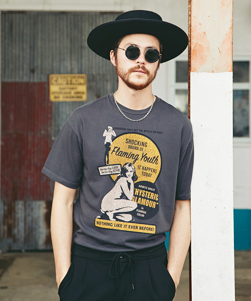 HYSTERIC GLAMOUR　フリンジとチェーン装飾のTシャツ HYSTERIC GLAMOUR - HYSTERIC ROCK Tシャツ / ホワイト | Tempt
