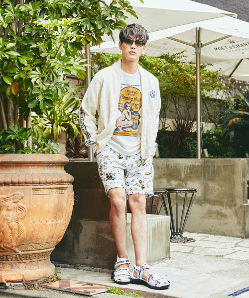 HYSTERIC GLAMOUR（ヒステリックグラマー）の「FLAMING YOUTH プリント Tシャツ（Tシャツ/カットソー・メンズ・ブラウン/ホワイト/チャコールグレー・MEDIUM/SMALL/X-SMALL/LARGE）」の12枚目の写真