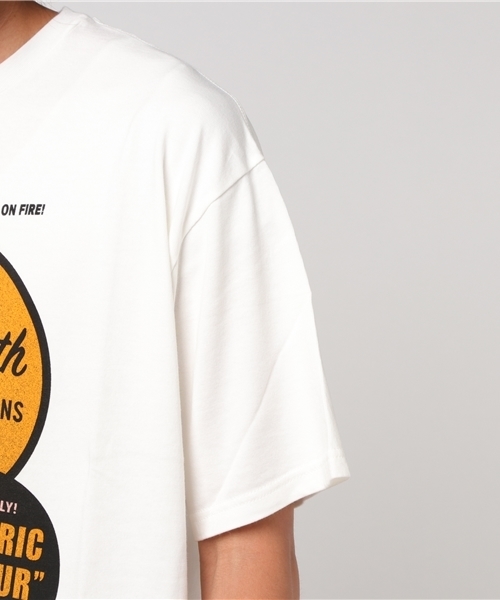 HYSTERIC GLAMOUR（ヒステリックグラマー）の「FLAMING YOUTH プリント Tシャツ（Tシャツ/カットソー・メンズ・ブラウン/ホワイト/チャコールグレー・MEDIUM/SMALL/X-SMALL/LARGE）」の8枚目の写真