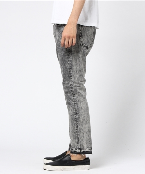 niko and...(ニコアンド)の「リペアケミカルデニムパンツ(デニムパンツ・メンズ・チャコール/ブルー・LARGE/MEDIUM)」の3枚目の写真