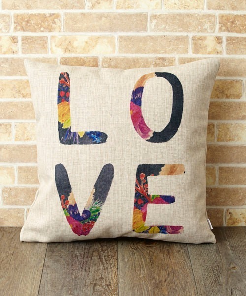 Jubilee（ジュビリー）の「クッションカバー（クッション/クッションカバー・レディース・ホワイト×ブラック/レッド系その他/カラフル/ブラック/ネイビー/ブルー/ホワイト/バーガンディー/レッド/ホワイト系その他/ホワイト系その他2/ピンク系その他/マルチ/ライトブラウン/ライトブルー/ホワイト×ブルー/ホワイト×レッド/ホワイト系その他3/パープル系その他/ブルー系その他・FREE）」の5枚目の写真