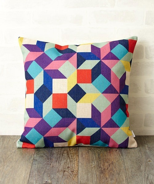 Jubilee（ジュビリー）の「クッションカバー（クッション/クッションカバー・レディース・ホワイト×ブラック/レッド系その他/カラフル/ブラック/ネイビー/ブルー/ホワイト/バーガンディー/レッド/ホワイト系その他/ホワイト系その他2/ピンク系その他/マルチ/ライトブラウン/ライトブルー/ホワイト×ブルー/ホワイト×レッド/ホワイト系その他3/パープル系その他/ブルー系その他・FREE）」の14枚目の写真